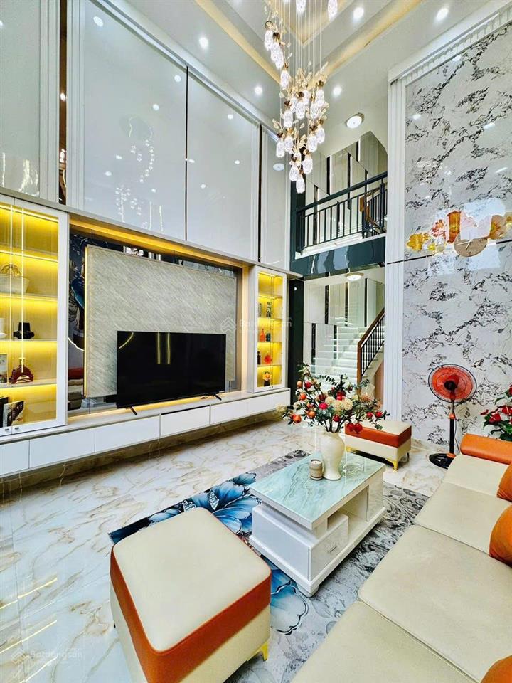 Nhà có thang máy hẻm phan huy ích, p.14 gò vấp. giá 4,68 tỷ. dt 80m2. 5 tầng. sổ hồng riêng