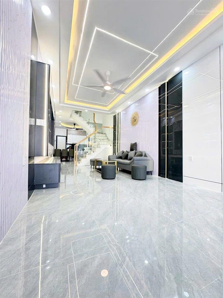 Nhà mặt tiền cần bán gấp tại bình tân,tỉnh lộ 10. giá 5,63 tỷ. dt101m2. 4tầng. 4pn. sổ hồng riêng