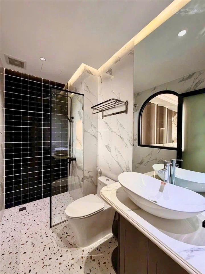 Nhà giá siêu ngộp bùi thị xuân, p.15 tân bình, giá 3,3 tỷ. 2 tầng. 3pn 3wc., sổ hồng riêng