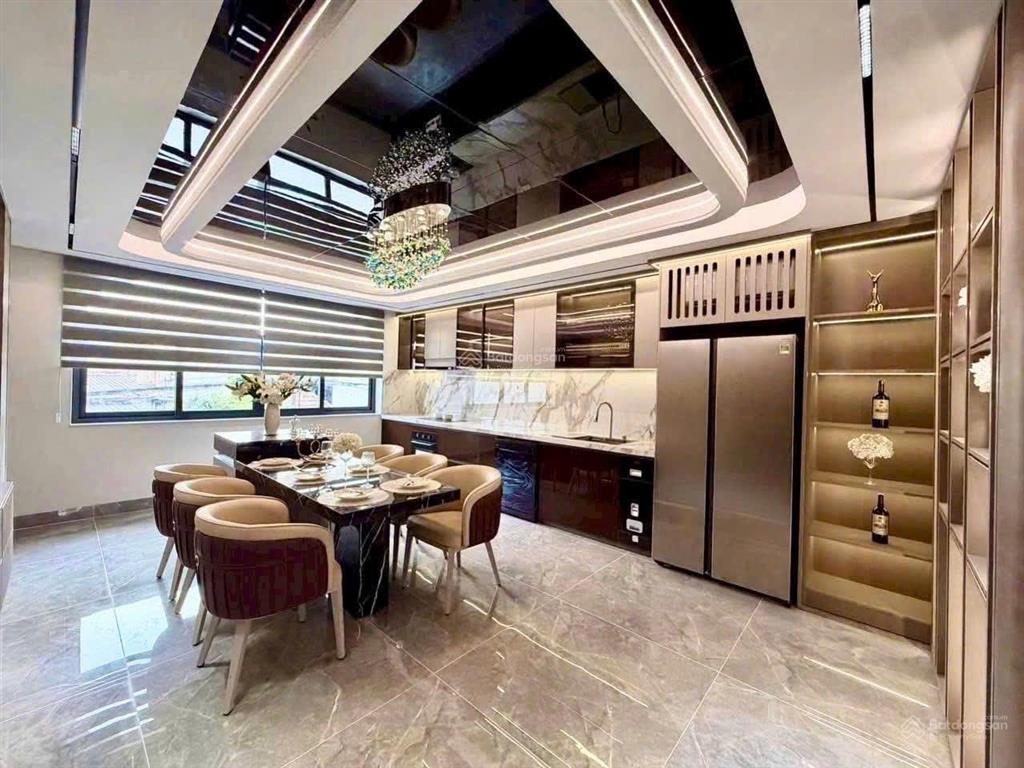 Nhà giá siêu ngộp bùi thị xuân, p.15 tân bình, giá 3,3 tỷ. 2 tầng. 3pn 3wc., sổ hồng riêng