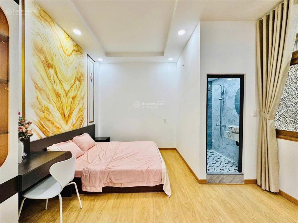 Nhà giá siêu ngộp bùi thị xuân, p.15 tân bình, giá 3,3 tỷ. 2 tầng. 3pn 3wc., sổ hồng riêng