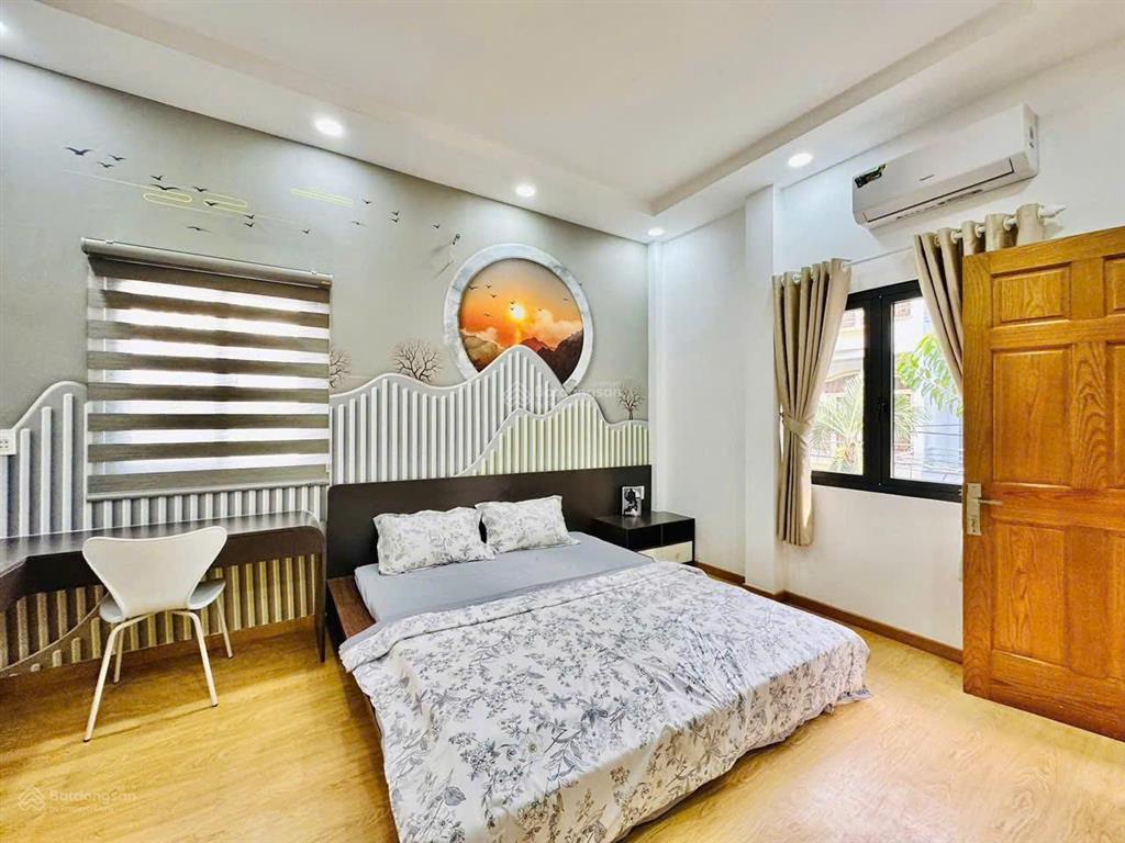Nhà giá siêu ngộp bùi thị xuân, p.15 tân bình, giá 3,3 tỷ. 2 tầng. 3pn 3wc., sổ hồng riêng