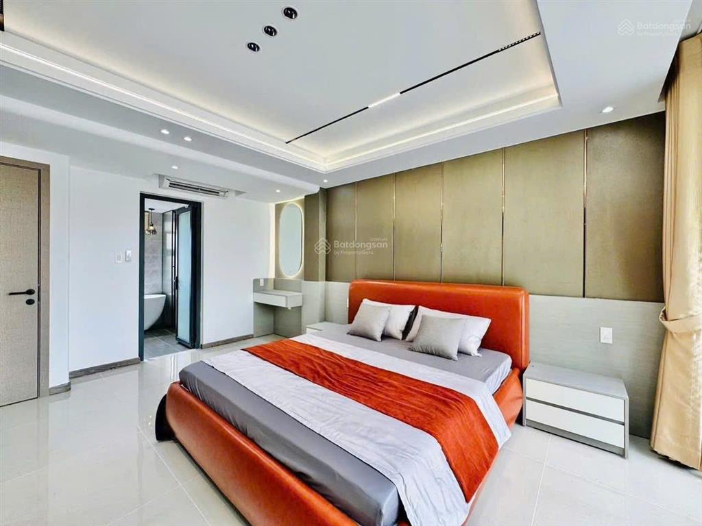 Nhà giá ngộp tại lê văn lương, nhà bè. giá 4,25 tỷ. dt 67.5m2. 4 tầng, 3pn 4wc. sổ hồng riêng