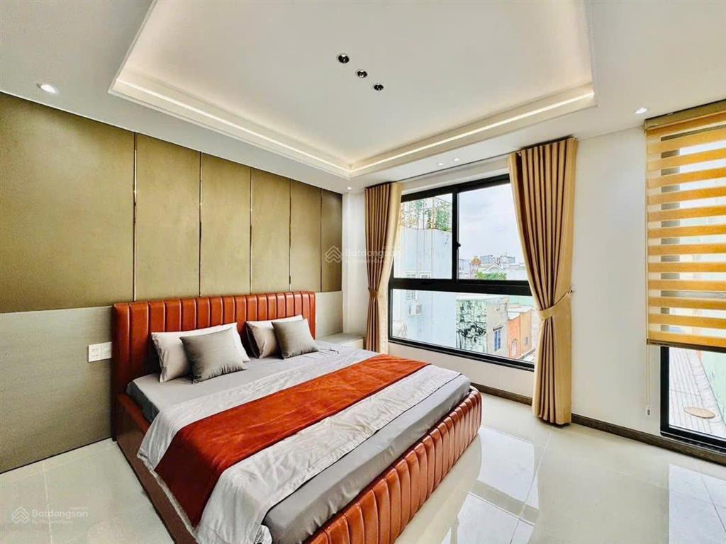 Nhà giá ngộp tại lê văn lương, nhà bè. giá 4,25 tỷ. dt 67.5m2. 4 tầng, 3pn 4wc. sổ hồng riêng