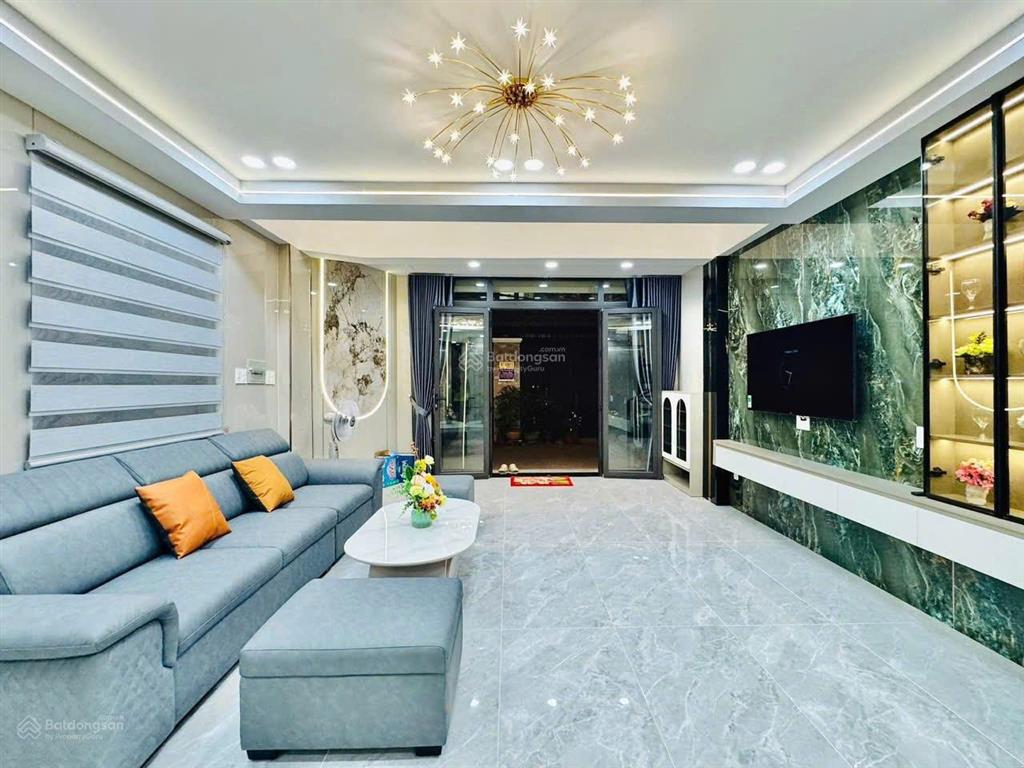 Chú 2 cần bán gấp nhà hẻm duy tân, p.15 phú nhuận. giá 3,26 tỷ. dt80m2. 4tầng. sổ riêng chính chủ