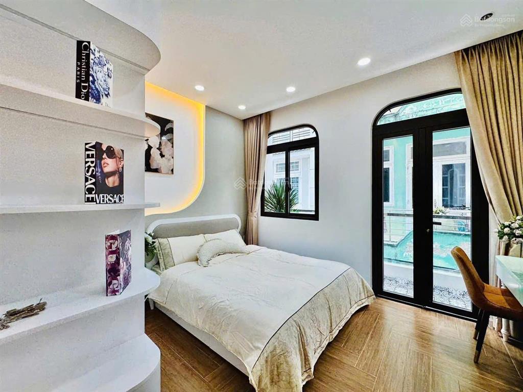 Nhà giá rẻ tại lê thúc hoạch, phú thọ hòa, tân phú. giá 3,25 tỷ. 4pn 4wc. 3 tầng. sổ hồng riêng
