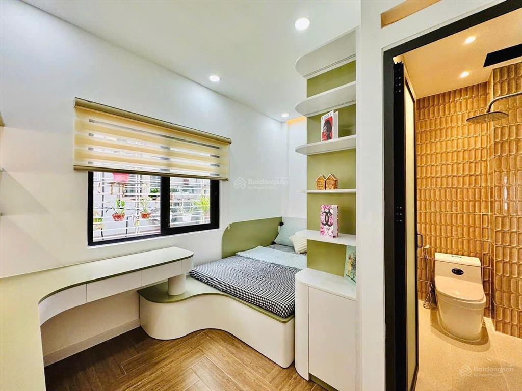 Nhà giá rẻ tại lê thúc hoạch, phú thọ hòa, tân phú. giá 3,25 tỷ. 4pn 4wc. 3 tầng. sổ hồng riêng