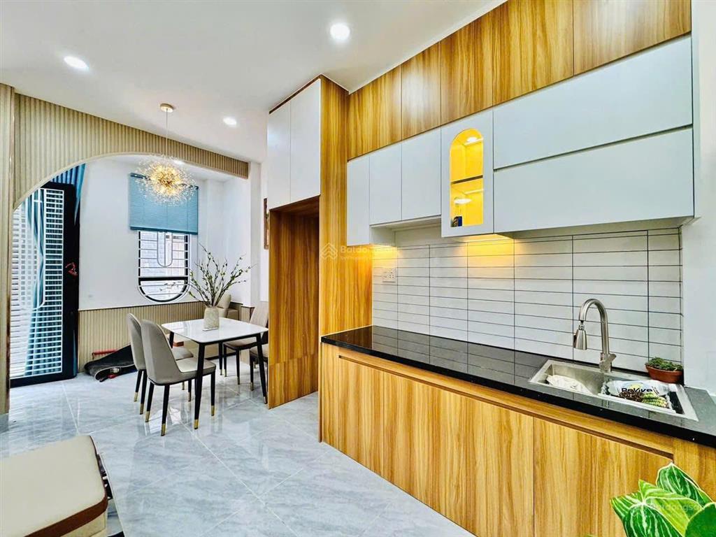 Nhà giá ngộp tại đường gò dưa, tam bình, thủ đức. giá 2,35 tỷ. 3pn 3wc. 2 tầng. sổ hồng riêng.