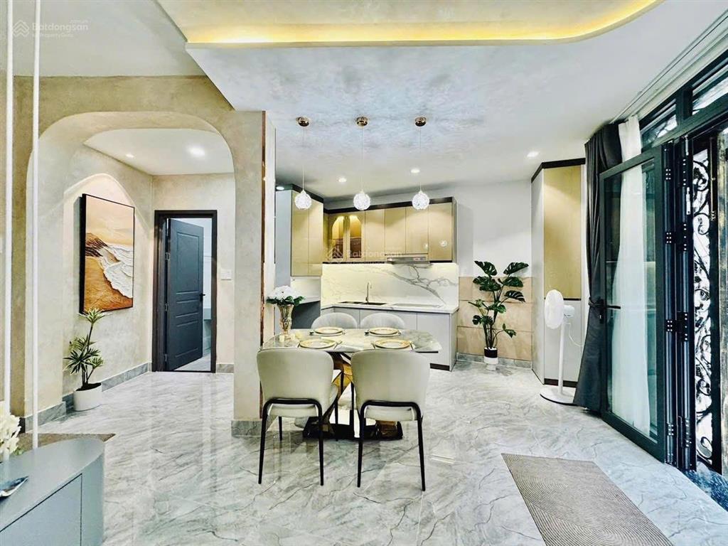 Nhà giá siêu ngộp tại trần khắc chân, p. tân định q.1. giá 4,4 tỷ. 5 tầng, 4pn 5wc. sổ hồng riêng