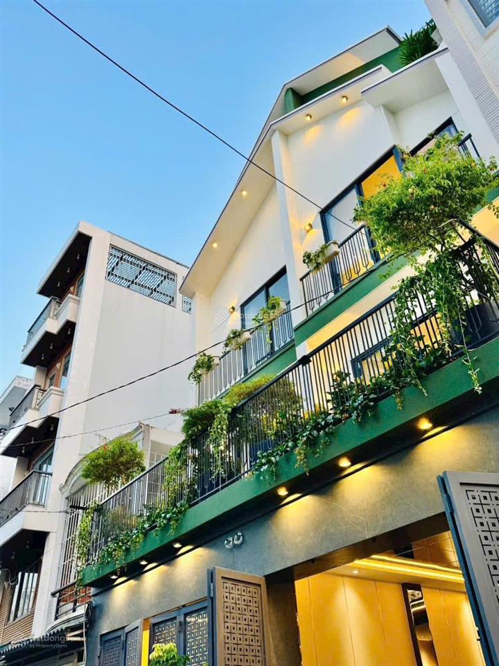 Kẹt tiền bán gấp nhà ung văn khiêm, p.25 bình thạnh. giá 3,35 tỷ. dt 65m2. 3pn 4wc. sổ hồng riêng