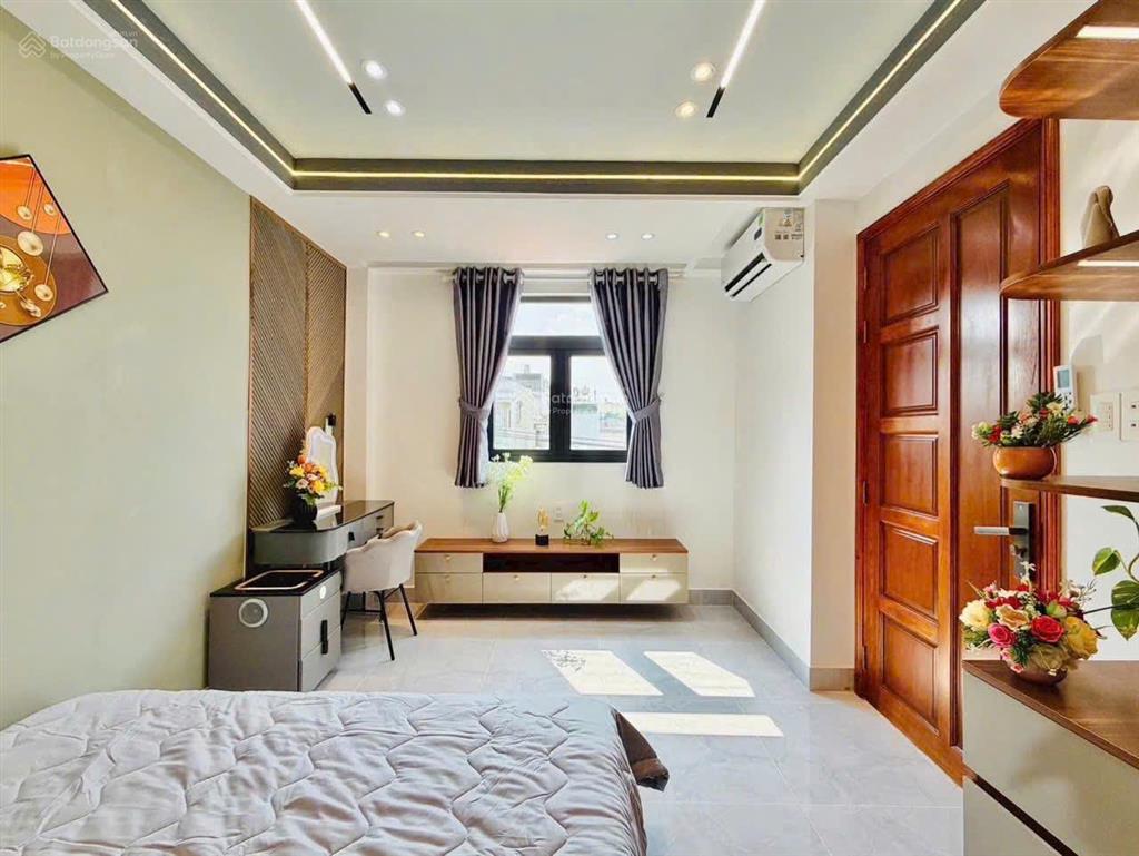 Bán gấp nhà nguyễn gia thiều, p.6 q.3. giá 3,4 tỷ. dt 63m2. 4pn 4wc, 4 tầng. sổ hồng riêng