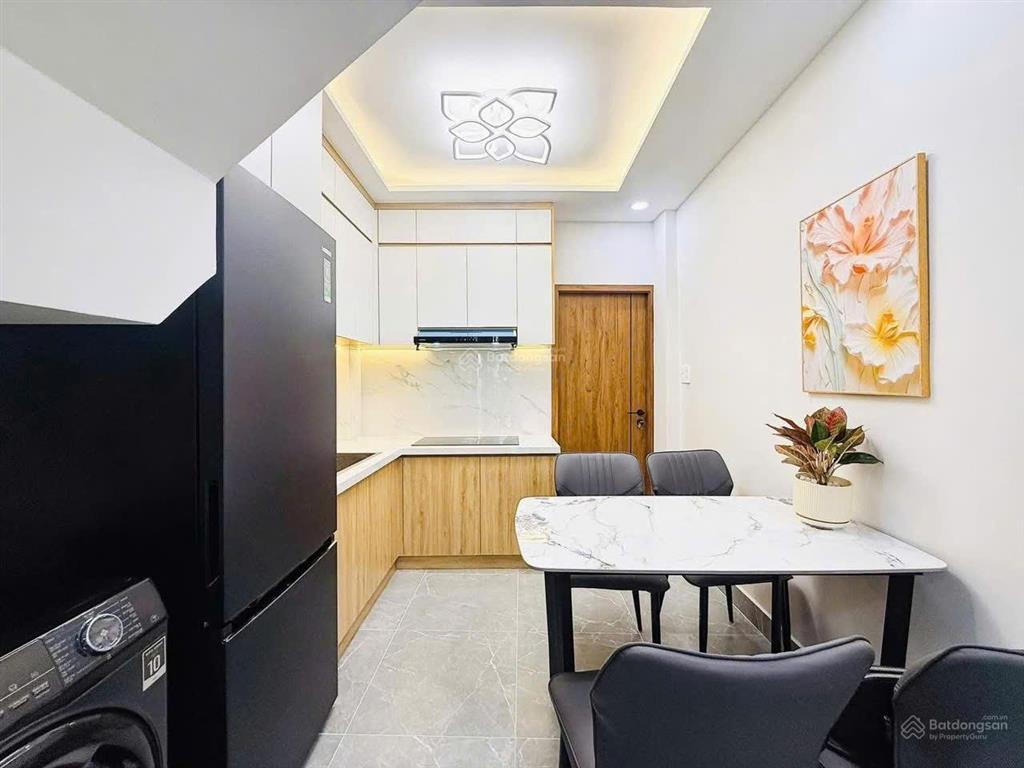 Chính chủ ký gửi bán gấp nhà vũ huy tấn p.1 bình thạnh. giá 3,5 tỷ. dt 75m2. 3tầng. sổ hồng riêng