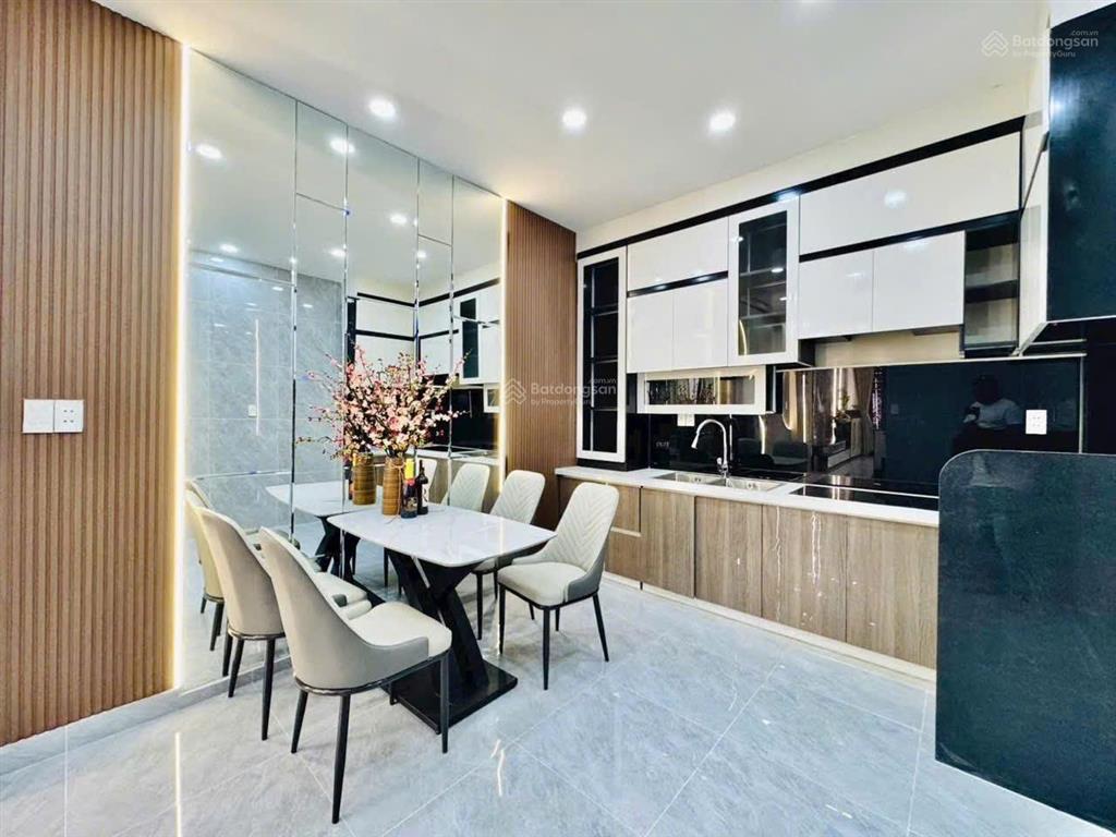 Nhà giá ngộp cần bán tại lê văn duyệt, p. 1, bình thạnh. dt 63.45m2. 4pn. sổ hồng riêng