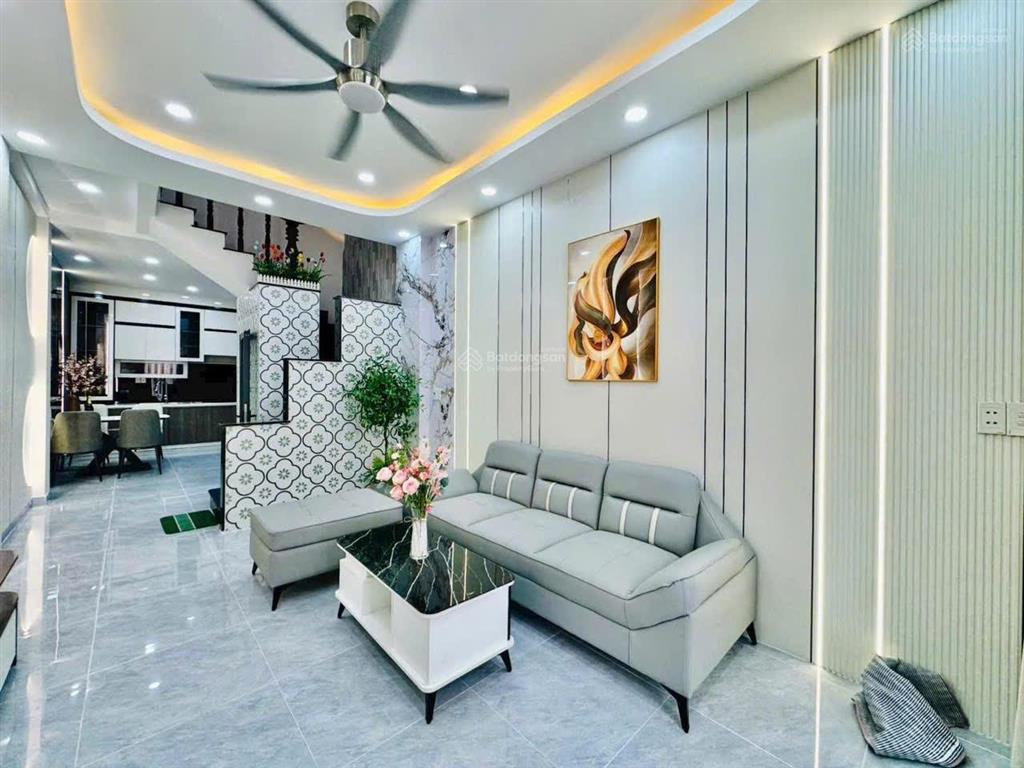 Nhà giá ngộp cần bán tại lê văn duyệt, p. 1, bình thạnh. dt 63.45m2. 4pn. sổ hồng riêng