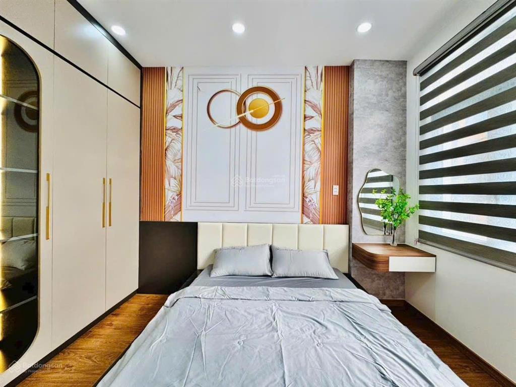 Nhà giá ngộp cần bán tại lê văn duyệt, p. 1, bình thạnh. dt 63.45m2. 4pn. sổ hồng riêng