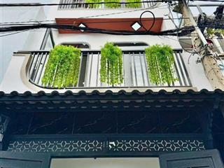 Nhà giá ngộp cần bán tại lê văn duyệt, p. 1, bình thạnh. dt 63.45m2. 4pn. sổ hồng riêng