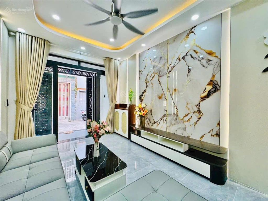 Nhà giá ngộp cần bán tại lê văn duyệt, p. 1, bình thạnh. dt 63.45m2. 4pn. sổ hồng riêng