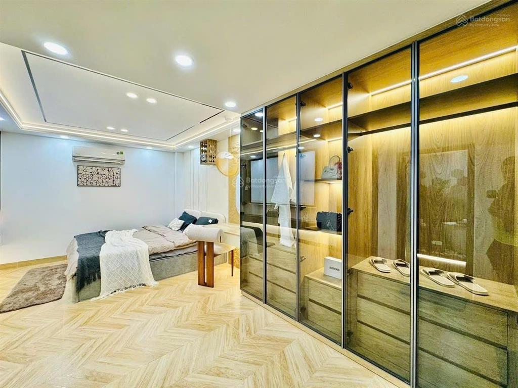 Bán gấp nhà nguyễn văn thương, p.25, bình thạnh. giá3,8 tỷ. dt 80.94m2. 3pn. 4tầng. sổ hồng riêng