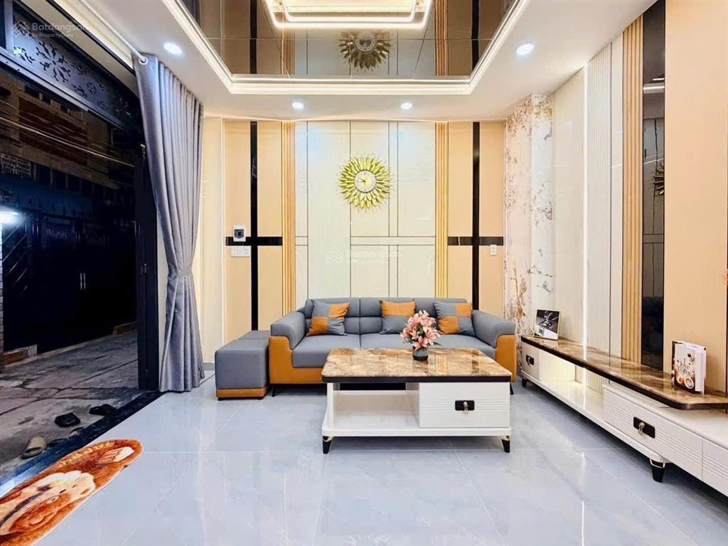 Nhà hẻm xe hơi cần bán gấp huỳnh thiện lộc,tân phú. giá2,79 tỷ. dt72m2. 3tầng. 4pn. sổ hồng riêng