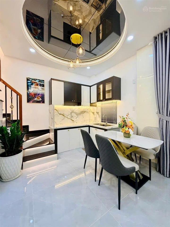 Nhà hẻm xe hơi cần bán gấp huỳnh thiện lộc,tân phú. giá2,79 tỷ. dt72m2. 3tầng. 4pn. sổ hồng riêng