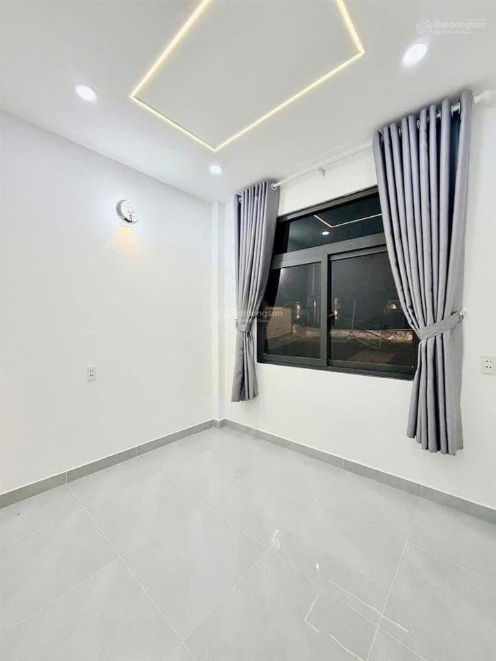 Nhà hẻm xe hơi cần bán gấp huỳnh thiện lộc,tân phú. giá2,79 tỷ. dt72m2. 3tầng. 4pn. sổ hồng riêng