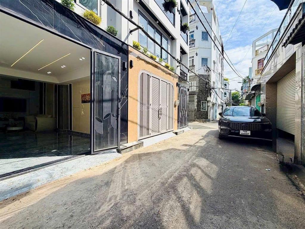Nhà giá siêu ngộp tại nam kỳ khởi nghĩa p6 q3. giá 4,5 tỷ. dt 60m2. 3pn 4wc. 3tầng. sổ hồng riêng