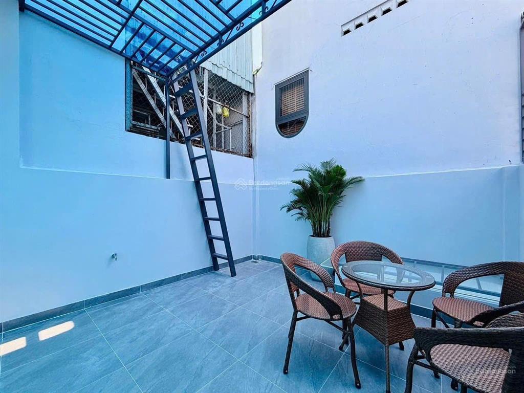 Chính chủ bán gấp nhà huỳnh tịnh của p.19 b.thạnh. giá5,4 tỷ. dt78.5m2. 3pn. 3tầng. sổ hồng riêng
