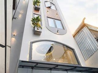 Nhà giá rẻ ngay trung tâm q3, nguyễn đình chiểu. giá 3,9 tỷ. dt 65m2. 4 tầng. 3pn. sổ hồng riêng