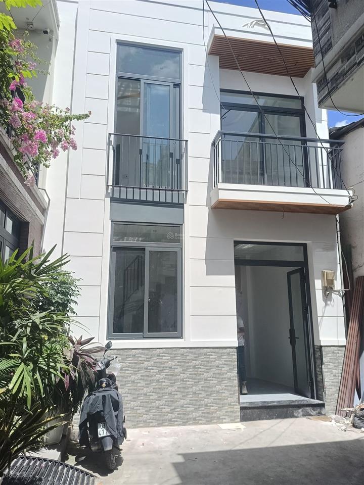 3tỷ950tr nhà 2 tầng 5x6m nở hậu 7m, hẻm trước nhà 6m đường trần xuân soạn, p.tân hưng q7
