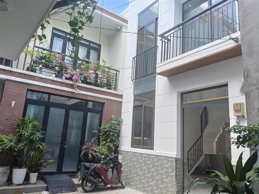 3tỷ950tr nhà 2 tầng 5x6m nở hậu 7m, hẻm trước nhà 6m đường trần xuân soạn, p.tân hưng q7