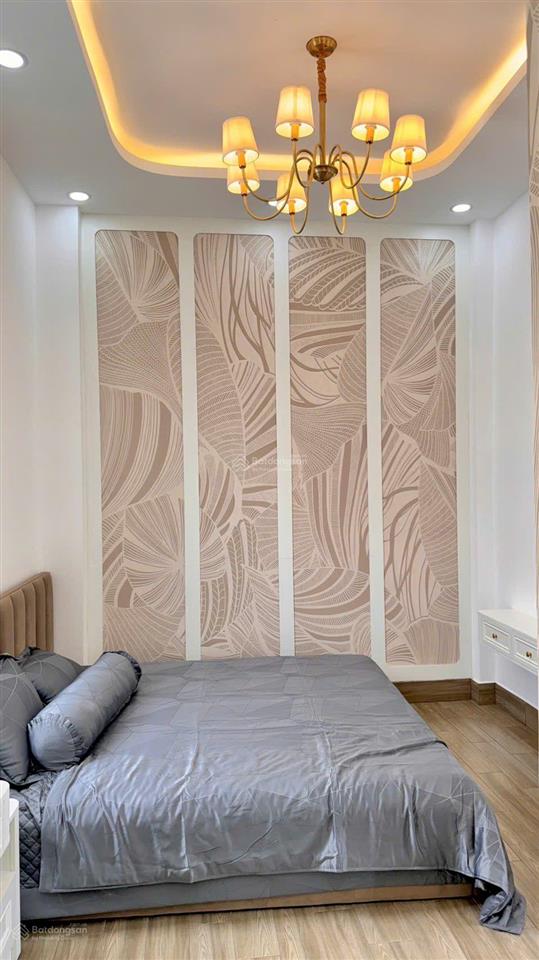 6.8 tỷ, 3 tầng 109m sử dụng, 4pn 4wc đúc kiên cố tặng full nội thất, huỳnh tấn phát tân phú q7