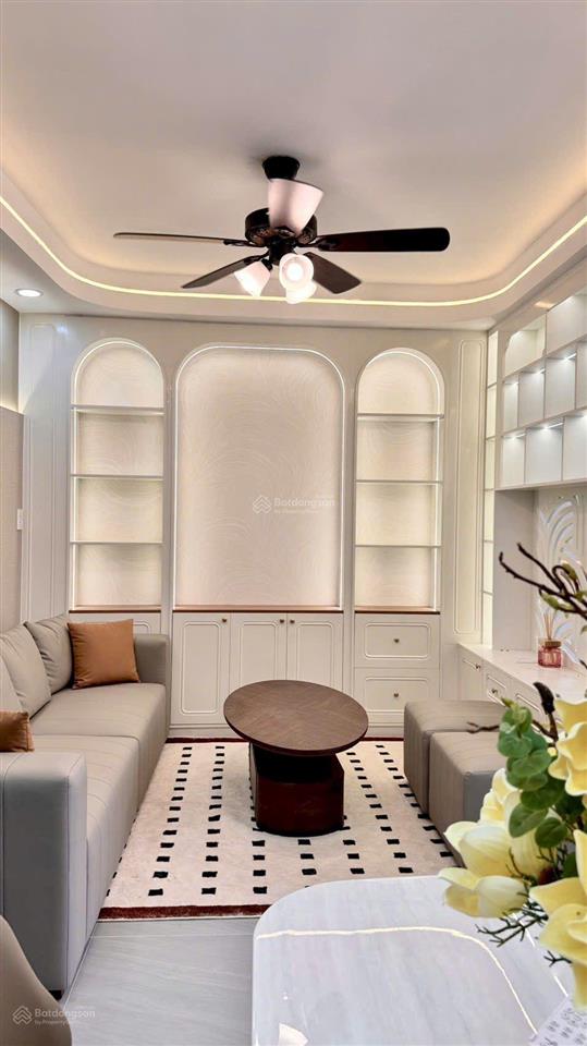 6.8 tỷ, 3 tầng 109m sử dụng, 4pn 4wc đúc kiên cố tặng full nội thất, huỳnh tấn phát tân phú q7