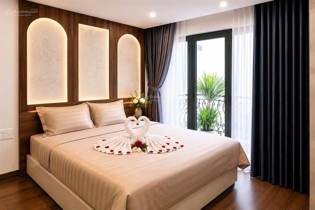 Bán tòa căn hộ ngay phố tây an thượng, dòng tiền 1,5 tỷ/năm