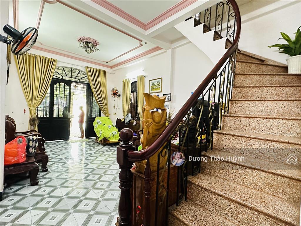 Siêu hiếm  mặt tiền đường 16 linh chiểu 230m2(6x38) đối diện đại học ngân hàng  4pn 4wc có tl tốt