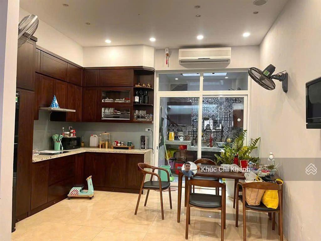 Bán nhà hồ tùng mậu, phân lô ngõ thông ô tô vào nhà, 6pn full nt, ở cực sướng, 61m mt6m 18.5 tỷ