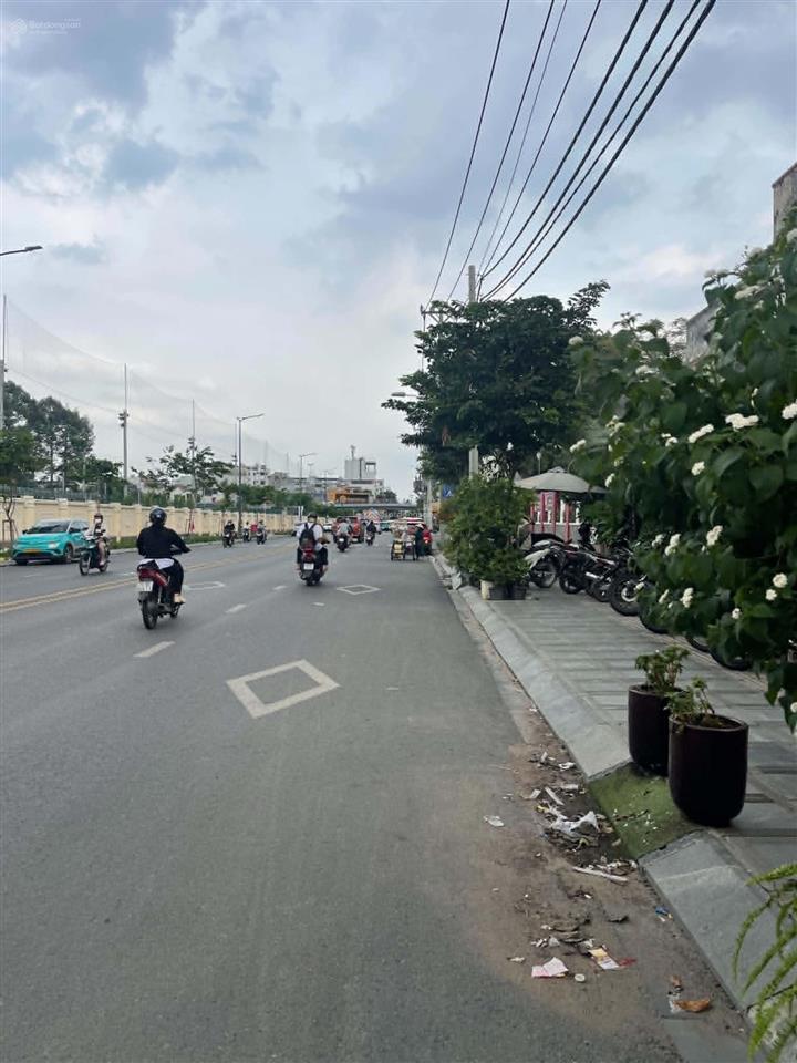 Bán nhà 72m2, 2 lầu, hẻm ba gác hoàng hoa thám, tân bình. giá tốt