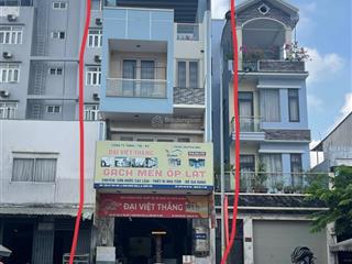 Dịa chỉ 851 tân quỳ tân quý . nhà mặt tiền phố chính chủ . kinh doanh cho thuê thuận tiẹn