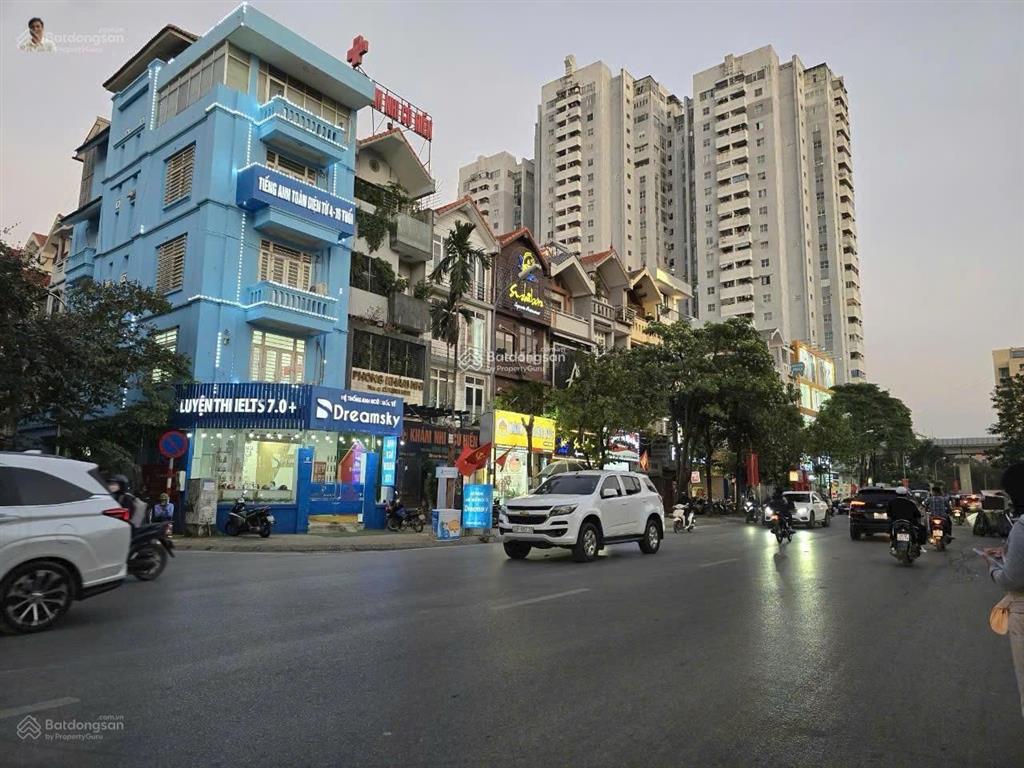 Chính chủ bán nhà mp nguyễn thị định dt 45m2, mt 6m, 4 tầng, kinh doanh sầm uất, gía 35 tỷ