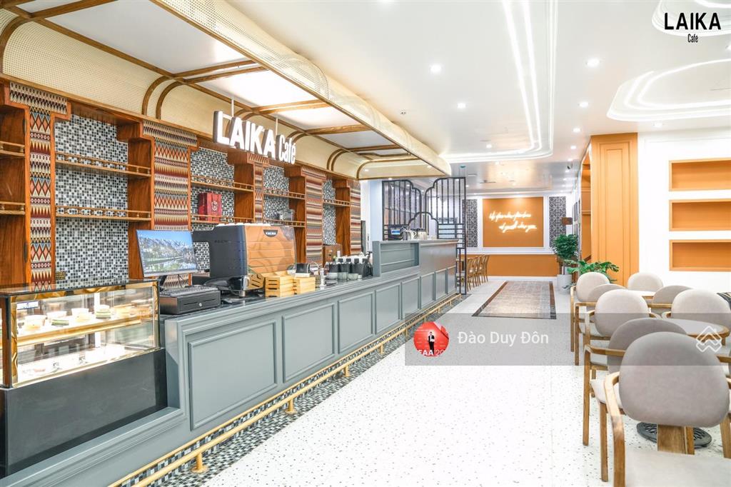 Cho thuê mbkd mặt phố trung kính dt 200m2 mt lô góc 17m giá thuê 115tr/tháng, kd mọi mô hình