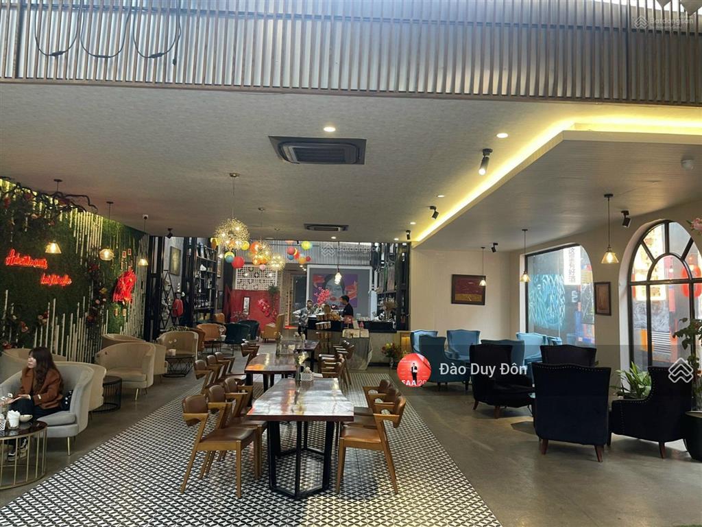 Cho thuê nhà mặt phố hoàng ngân dt 160m2 x 2t mt 8m, kd mọi mô hình, thông sàn, vị trí đẹp