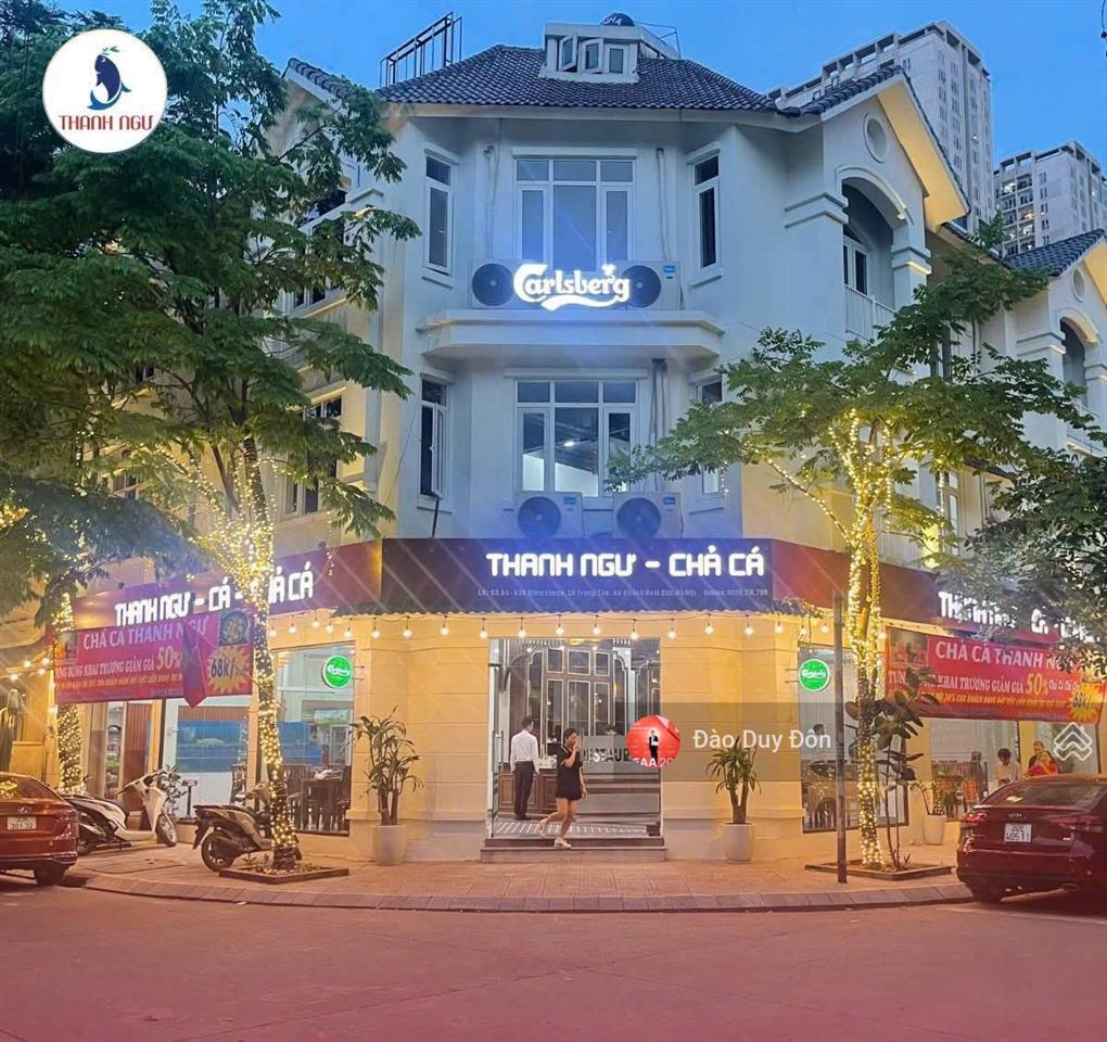 Siêu phẩm cho thuê biệt thự lô góc dịch vọng hậu dt 250m2 x 4t mt 20m, kd mọi mô hình, vị trí đẹp