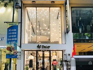 Cho thuê nhà mặt phố khúc thừa dụ dt 45m2 x 2t mt 4m thông sàn, nhà mới đẹp, vỉa hè rộng, kd đỉnh