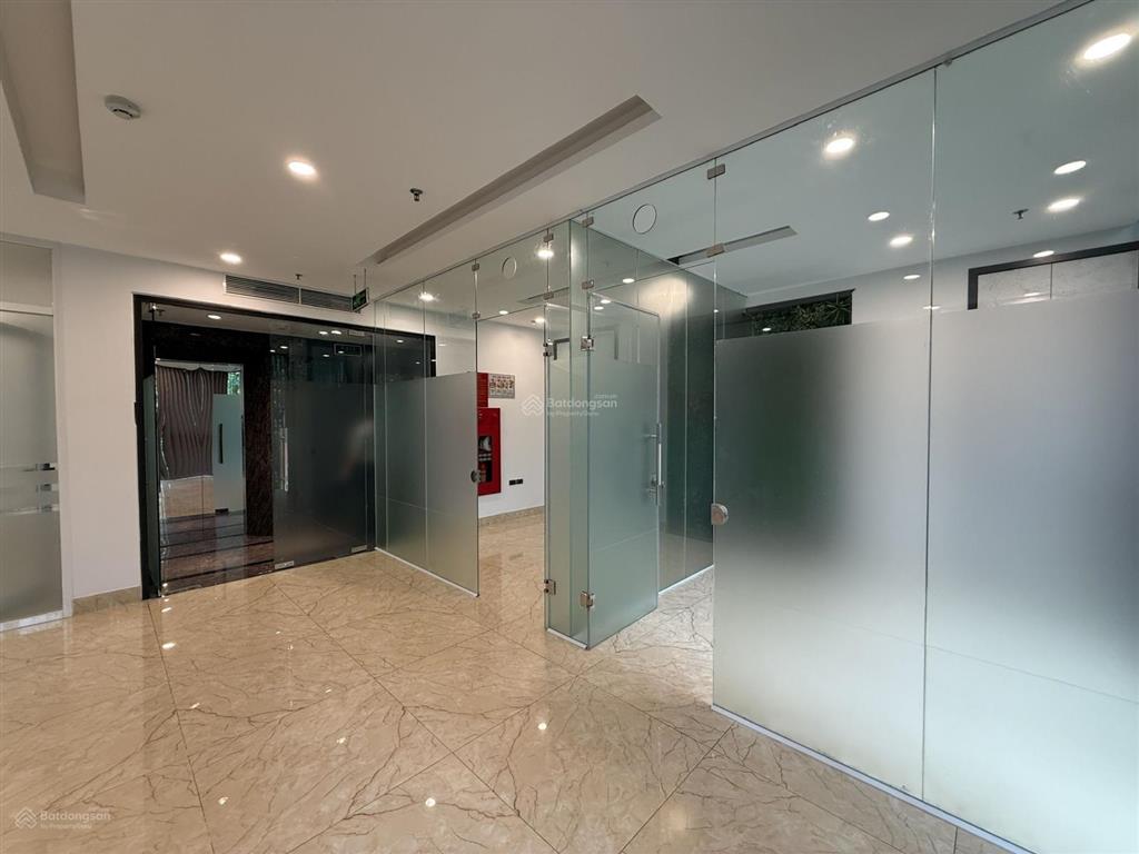 Chính chủ cho thuê ngay văn phòng làm việc, mô hình làm đẹp spa