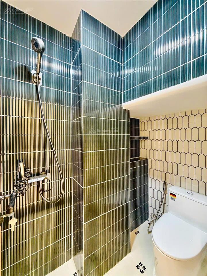 Nhà mới thiết kế hiện đại lò gốm, 60m2, 5 tầng đúc, 4 pn 4wc có sân thượng, hẻm 6m xe tải tới cửa