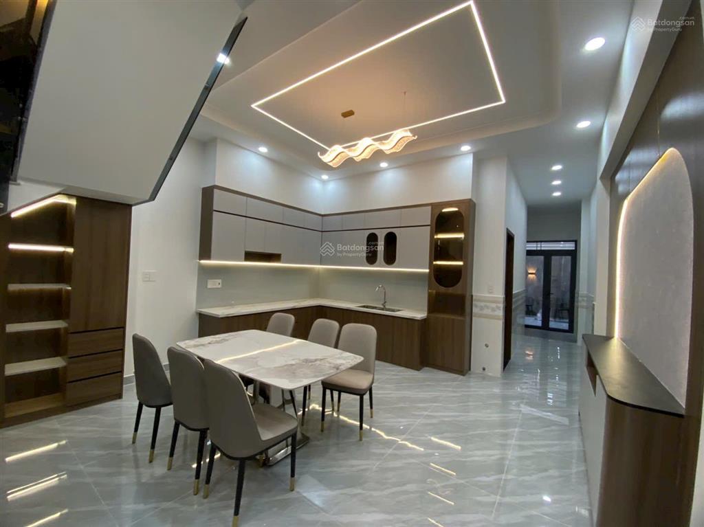Mua nhà mới to hơn nên cần bán nhà này.nhà xây mới đúc thật
