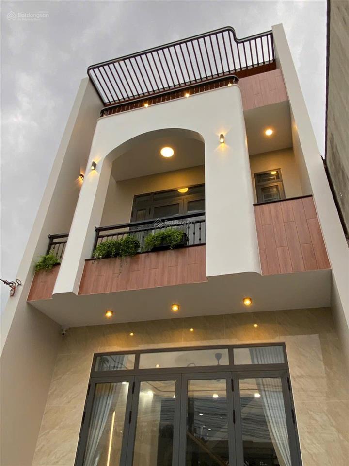 Mua nhà mới to hơn nên cần bán nhà này.nhà xây mới đúc thật