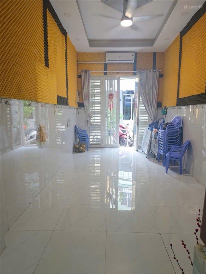 Hot! nhà 3 tầng, dt 3.3x13 âu cơ nở hậu tài lộc  giá 5,68 tỷ