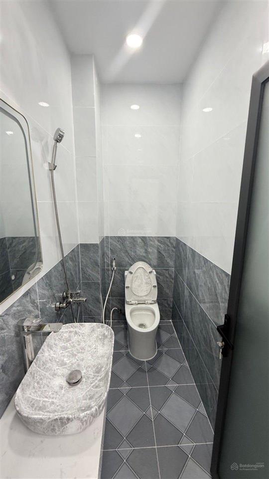 Nhà đẹp hxh ngay ngã tư bốn xã  dt 4x11 giá tốt 5,25 tỷ  giáp quận 11, tân phú