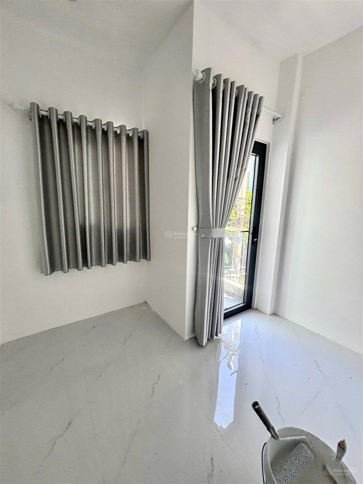 Nhà 2 tầng (2pn) mới đẹp ngay âu cơ  giáp tân bình, quận 11  chỉ 2x tỷ