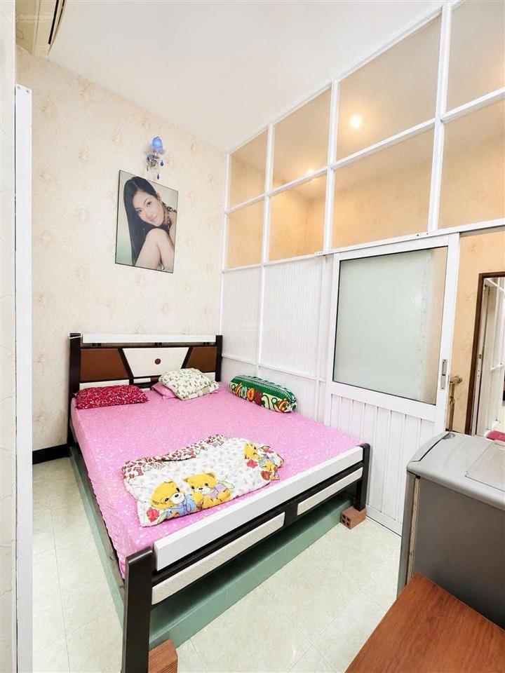 Bán nhà chiến lược, dt 3,3x10 hẻm xe hơi 6m gần hương lộ 2 chỉ nhỉnh 3 tỷ